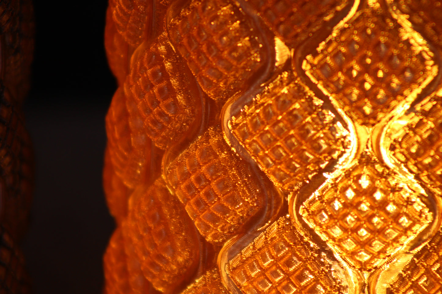 Aurelia Amber Lamp