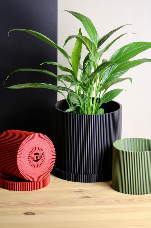 Linea Planter